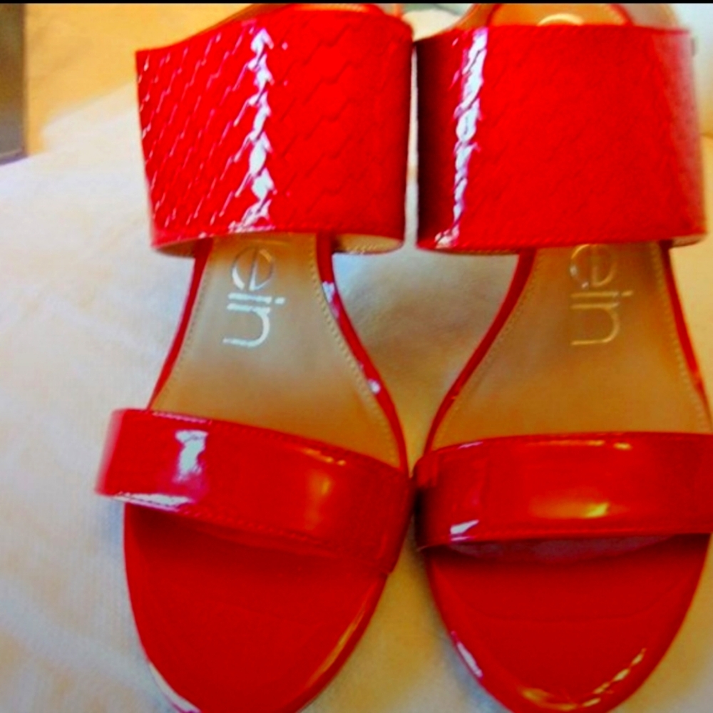 Calvin Klein RED CECILY SANDALS Slip On Mules Size 7.5/37.5 Python Low S…